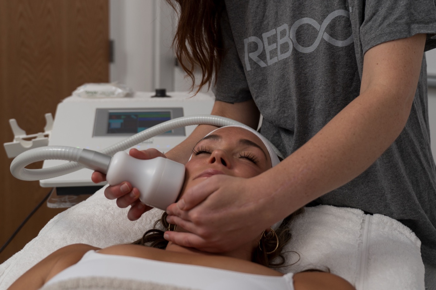 Cryo T-Shock body contouring treatment at Reboot